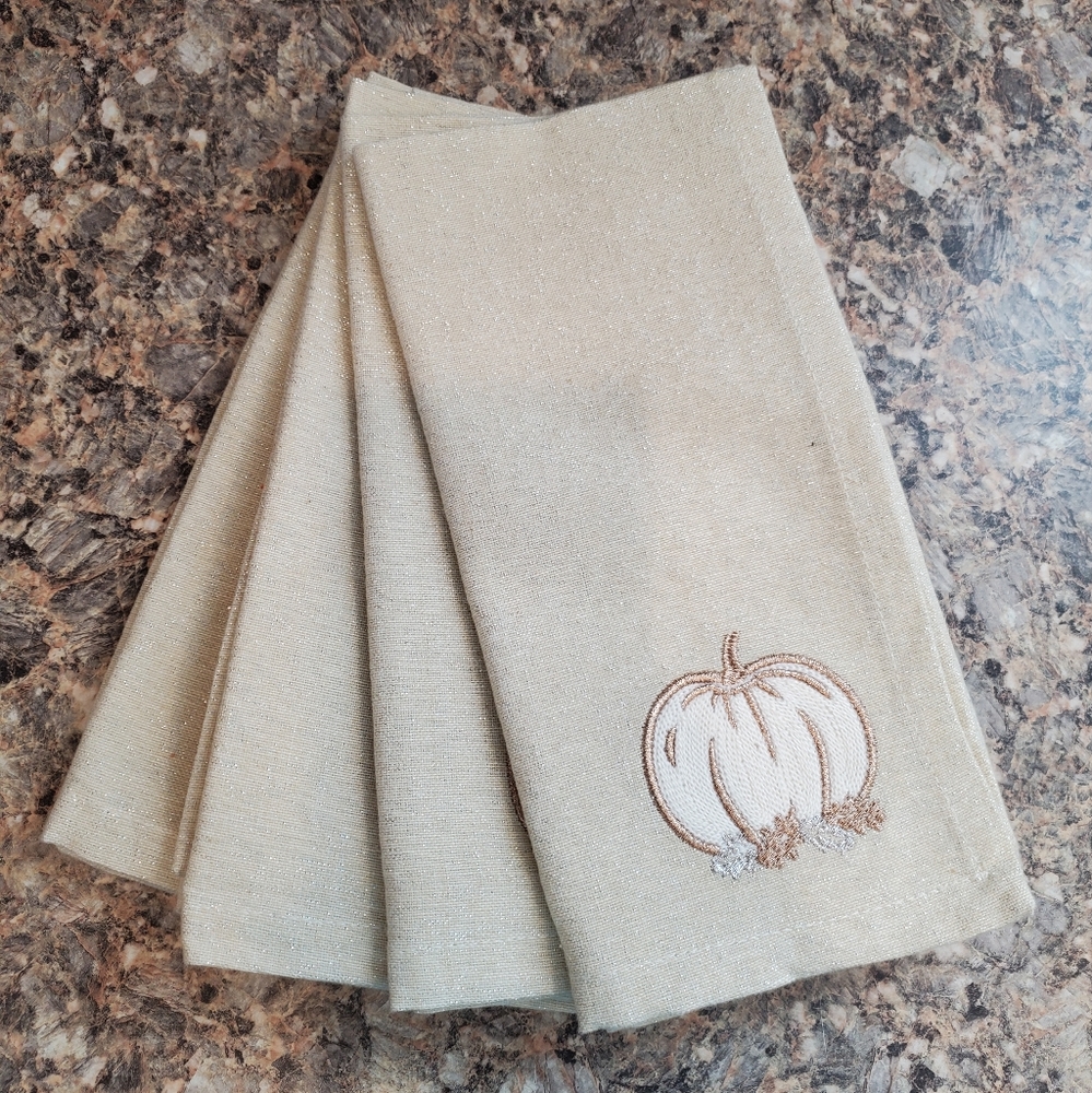 Set of 4 Well Dressed Home Embroidered Cloth Napkins - Picture 2 of 3